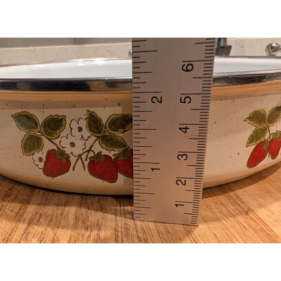 Vintage Strawberry Enamel Fry Pan Black Handle - Picture 13 of 16